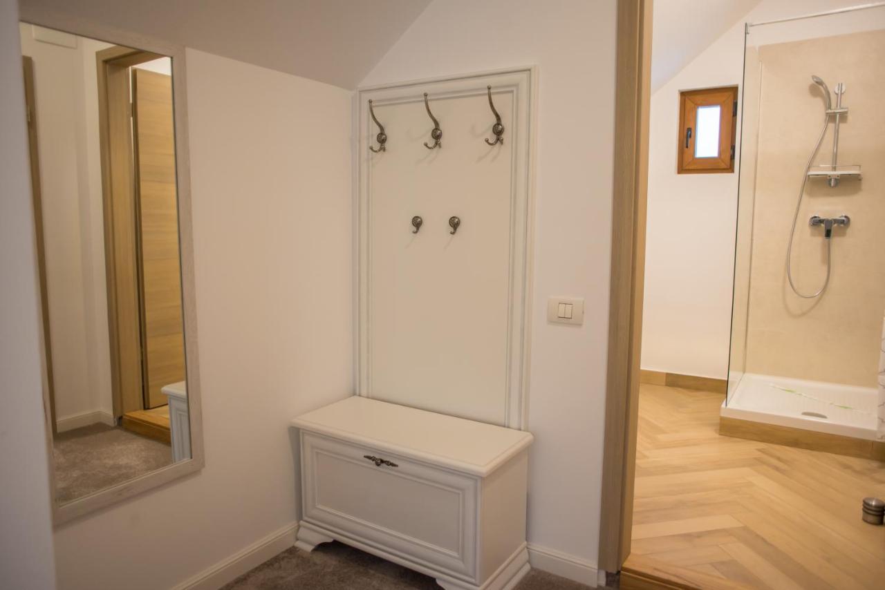 Boga Rooms Sinaia Esterno foto