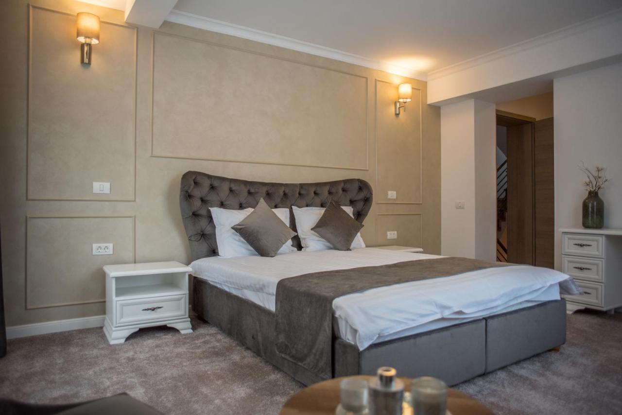 Boga Rooms Sinaia Esterno foto