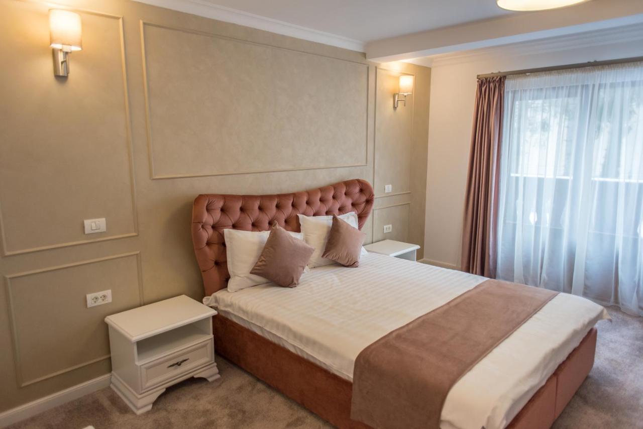 Boga Rooms Sinaia Esterno foto