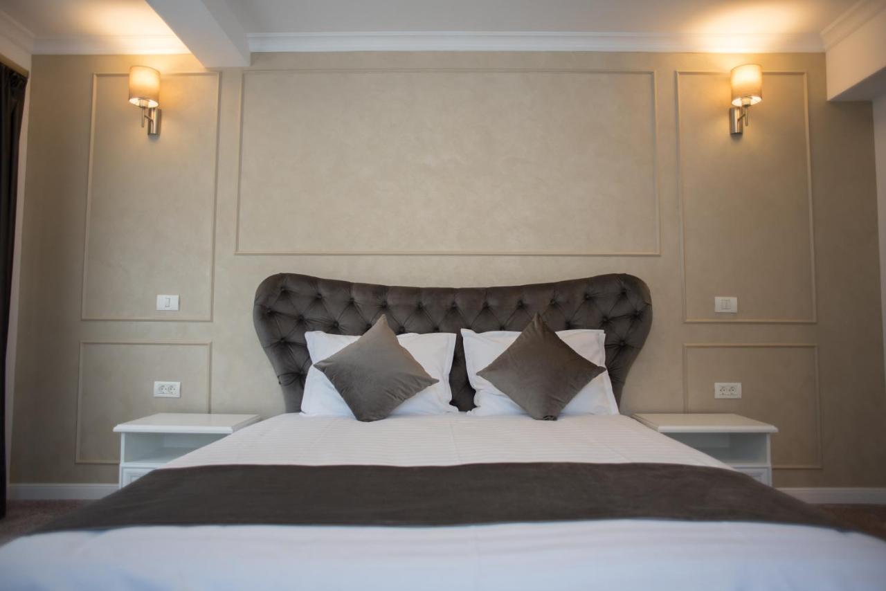 Boga Rooms Sinaia Esterno foto