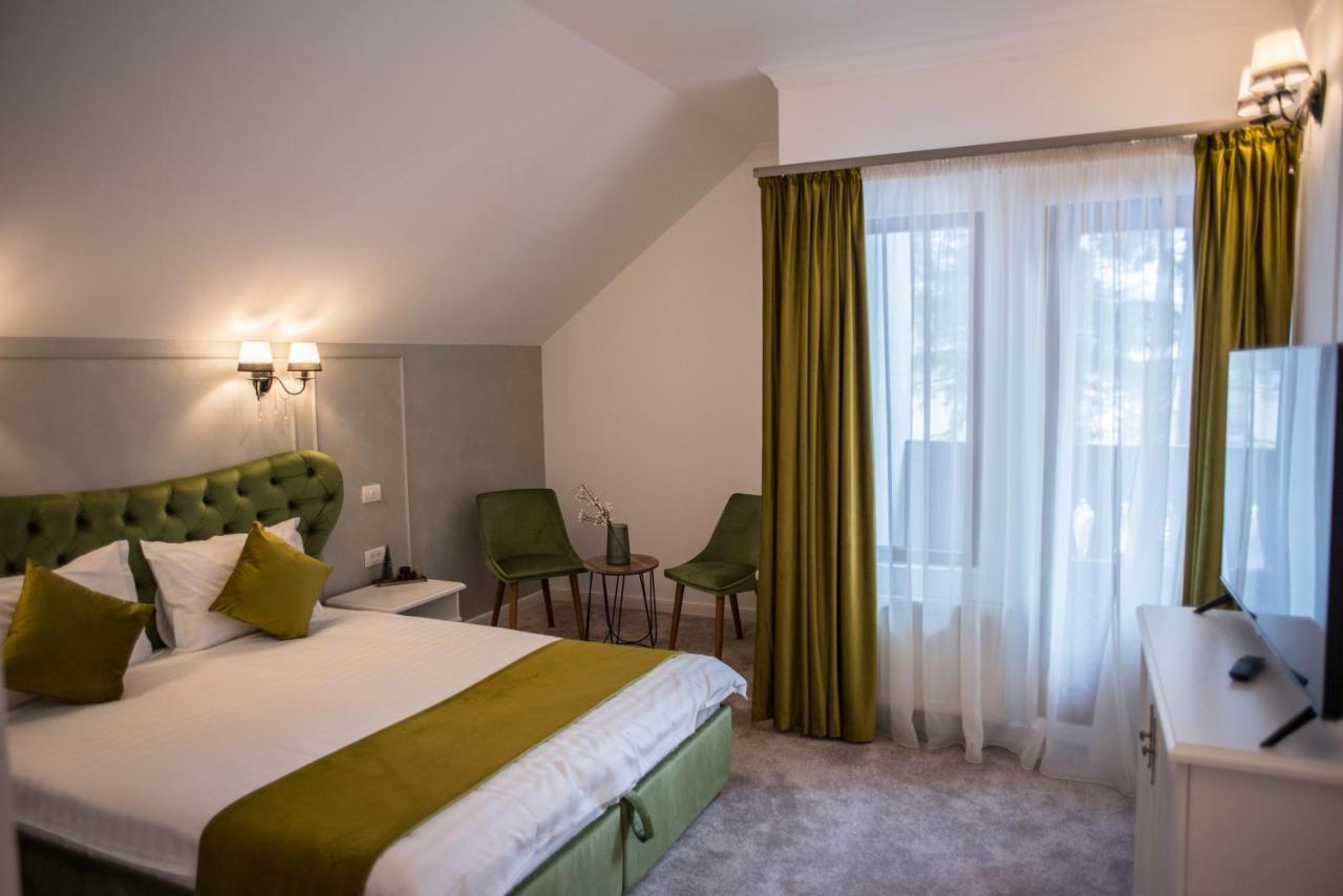 Boga Rooms Sinaia Esterno foto