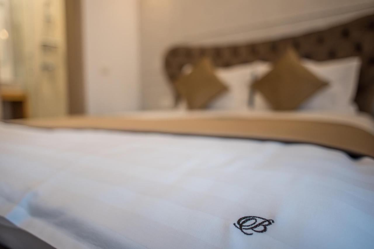 Boga Rooms Sinaia Esterno foto