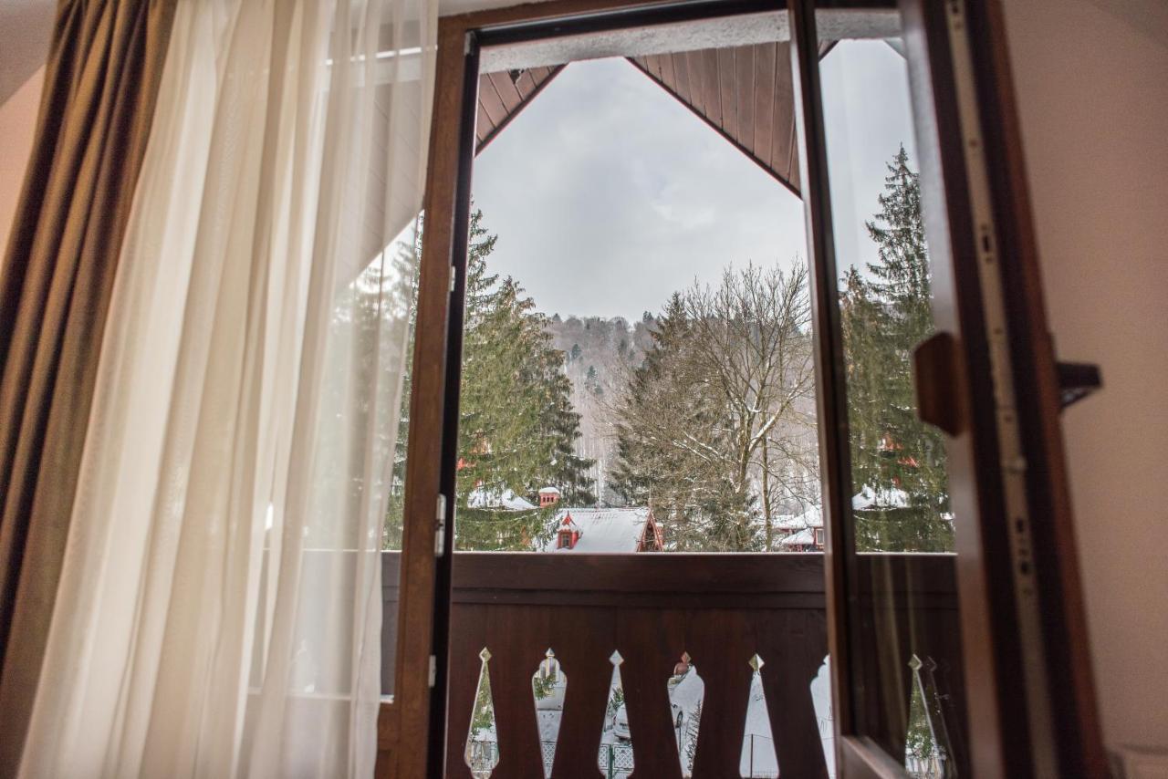 Boga Rooms Sinaia Esterno foto